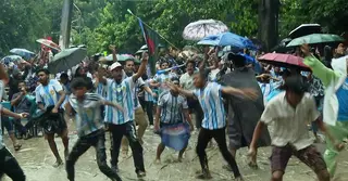 আর্জেন্টিনার জয়ে বৃষ্টি ছাপিয়ে টিএসসিতে বাঁধভাঙা উচ্ছ্বাস সমর্থকদের